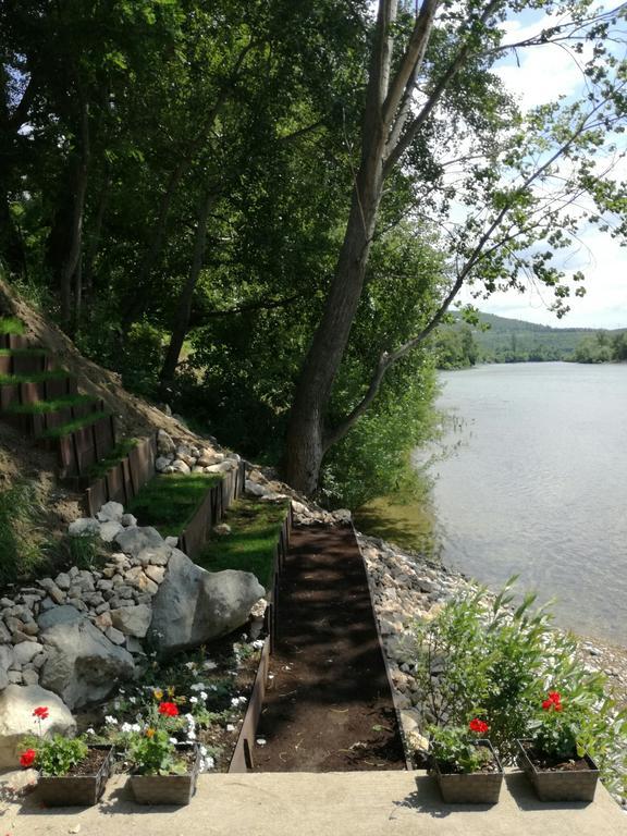 Riverside Guesthouse Pocitelj Exterior foto